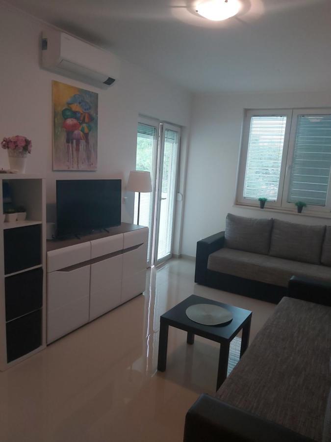 Apartment Adrijana Novalja Ngoại thất bức ảnh