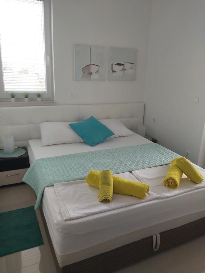 Apartment Adrijana Novalja Ngoại thất bức ảnh